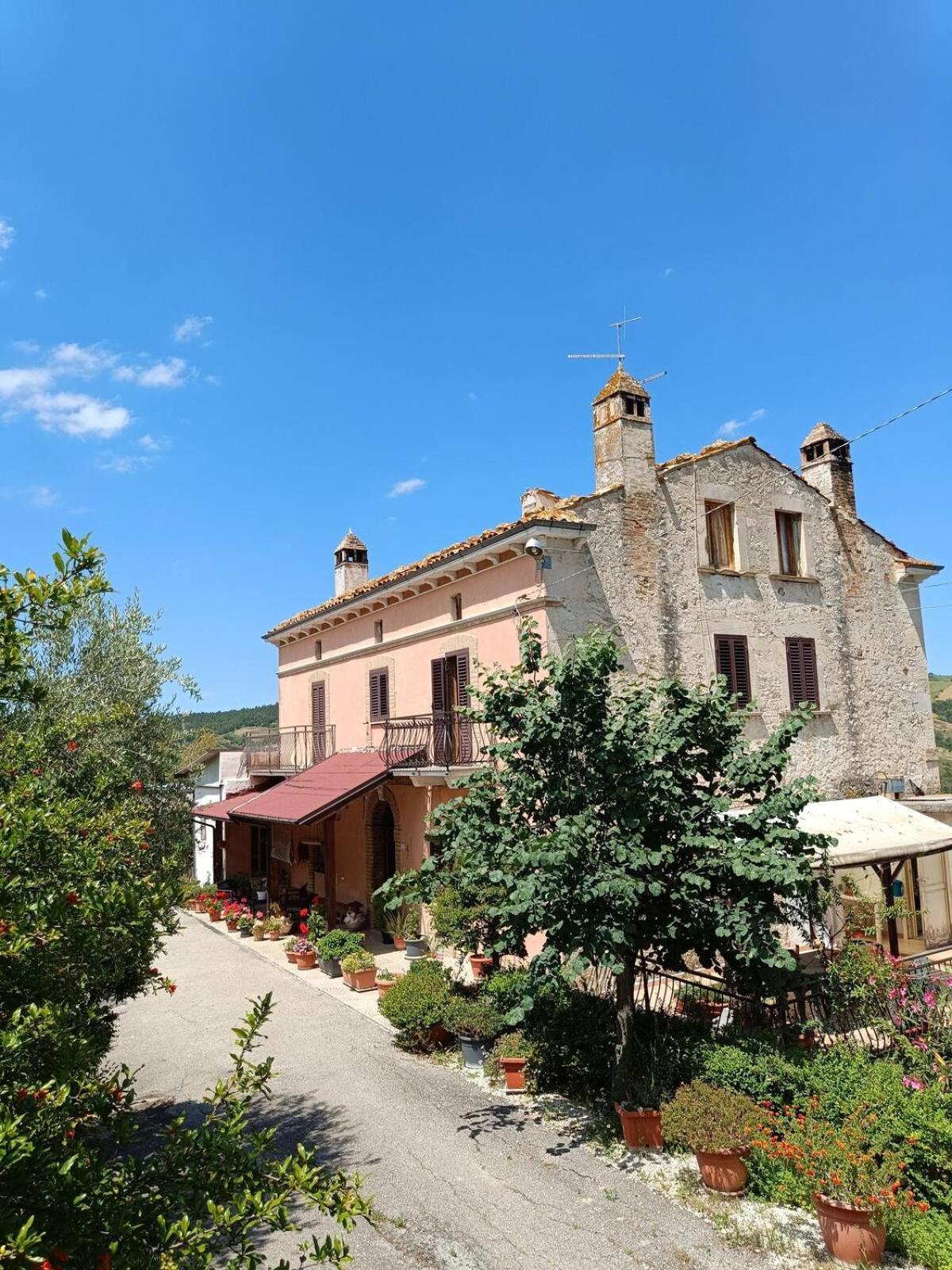 Alloggio Intero In Casa Contadina Nel Verde Ai Piedi Della Majella - Agricasa Caprafico Casoli  Buitenkant foto
